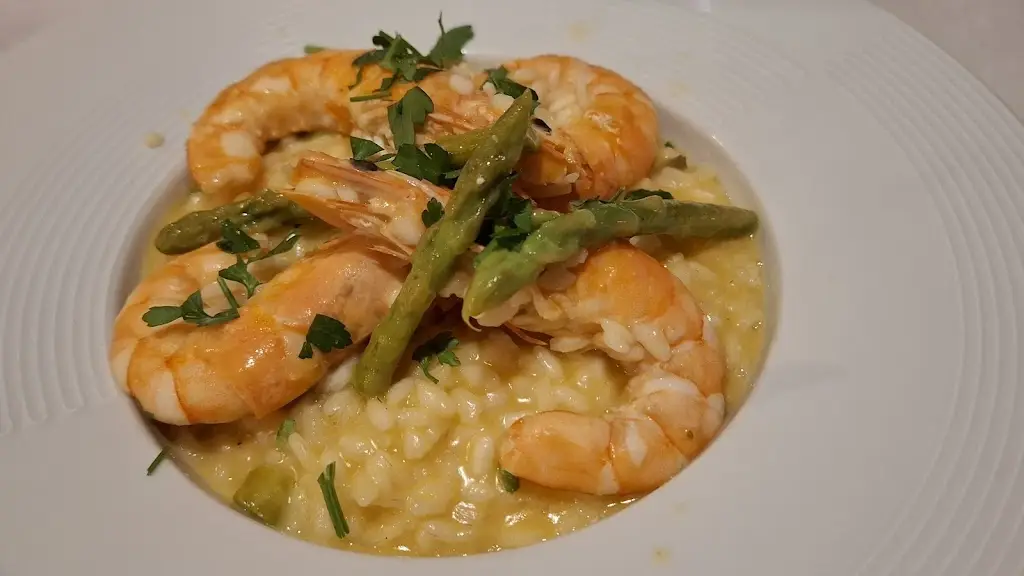 Piazza di Estoril_Estoril_slider_image_3