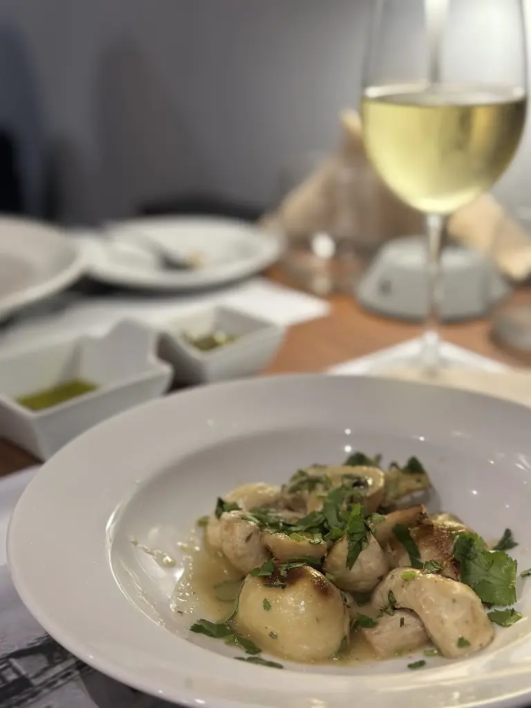 Stephanie Tam_Restaurante Tertúlia do Monte_Estoril_recensione