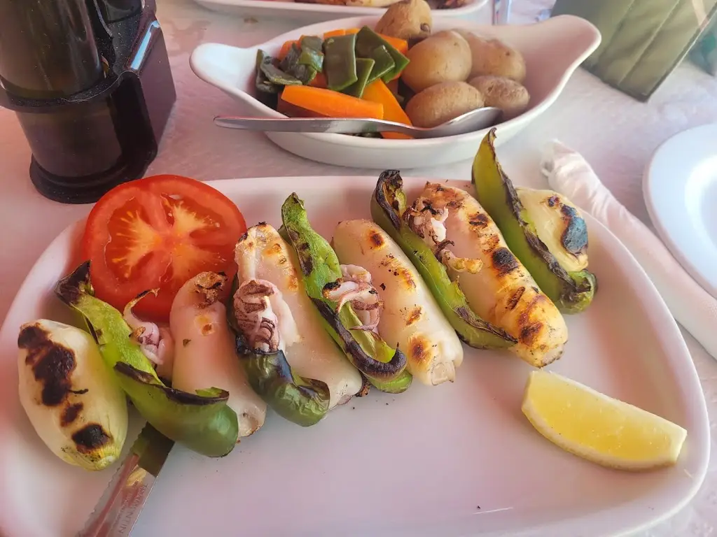 Melisha Durais_Bolina_Estoril_reseña