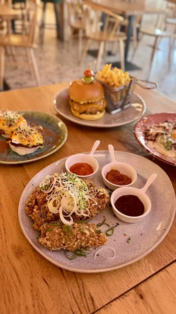 Karen Chi_Miami Mami_Estoril_recensione