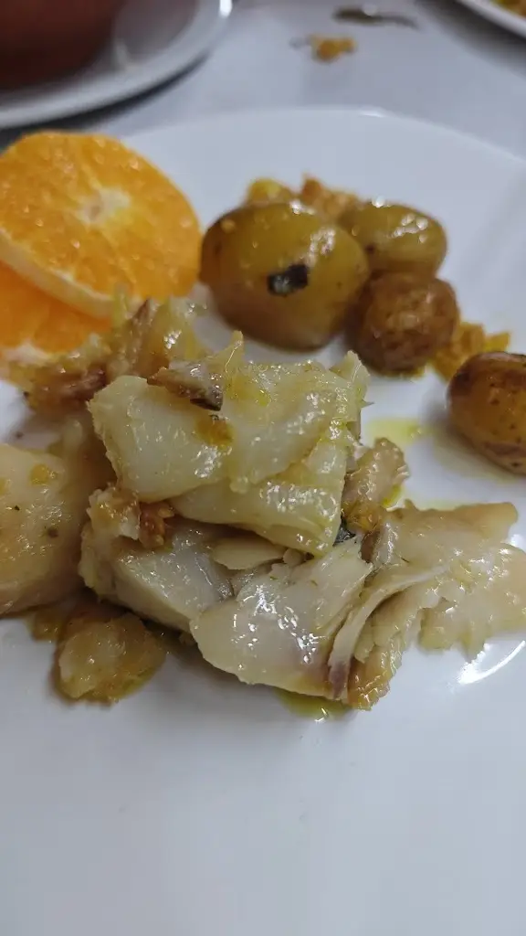 pilar garcia_Associação de Caçadores da Lageosa da Raia_Lajeosa_reseña