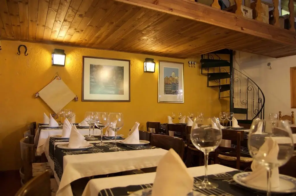 Taverna dos Trovadores ristorante a Fontanelas