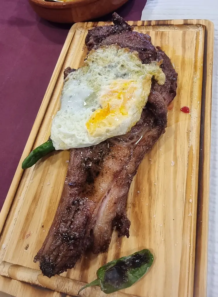 Domingos Antunes_Taberna D. Nicolau_Fontanelas_recensione