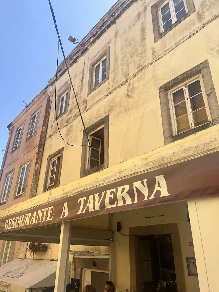 Momo W_A Taverna_Fontanelas_recensione