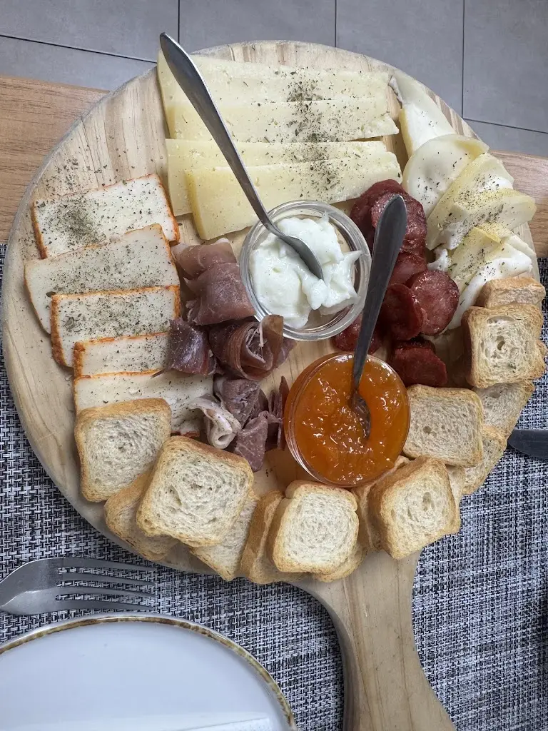 Chriselle Ramphall_Becco de Sintra_Fontanelas_recensione