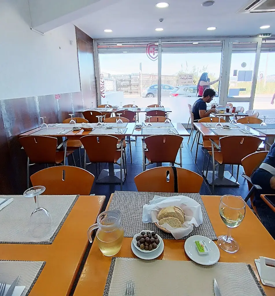 João Paulo_Restaurante/Pastelaria A Tasca do Kim_Frielas_Bewertung