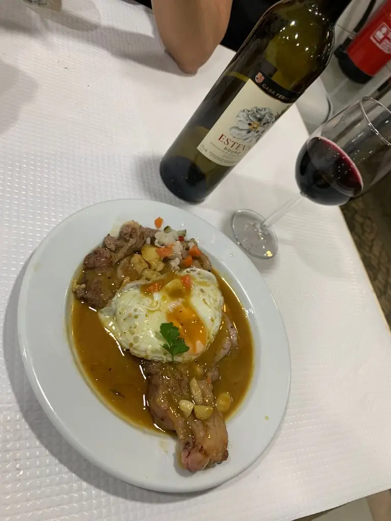 Pregos Bitoques & Companhia_Frielas_slider_image_3