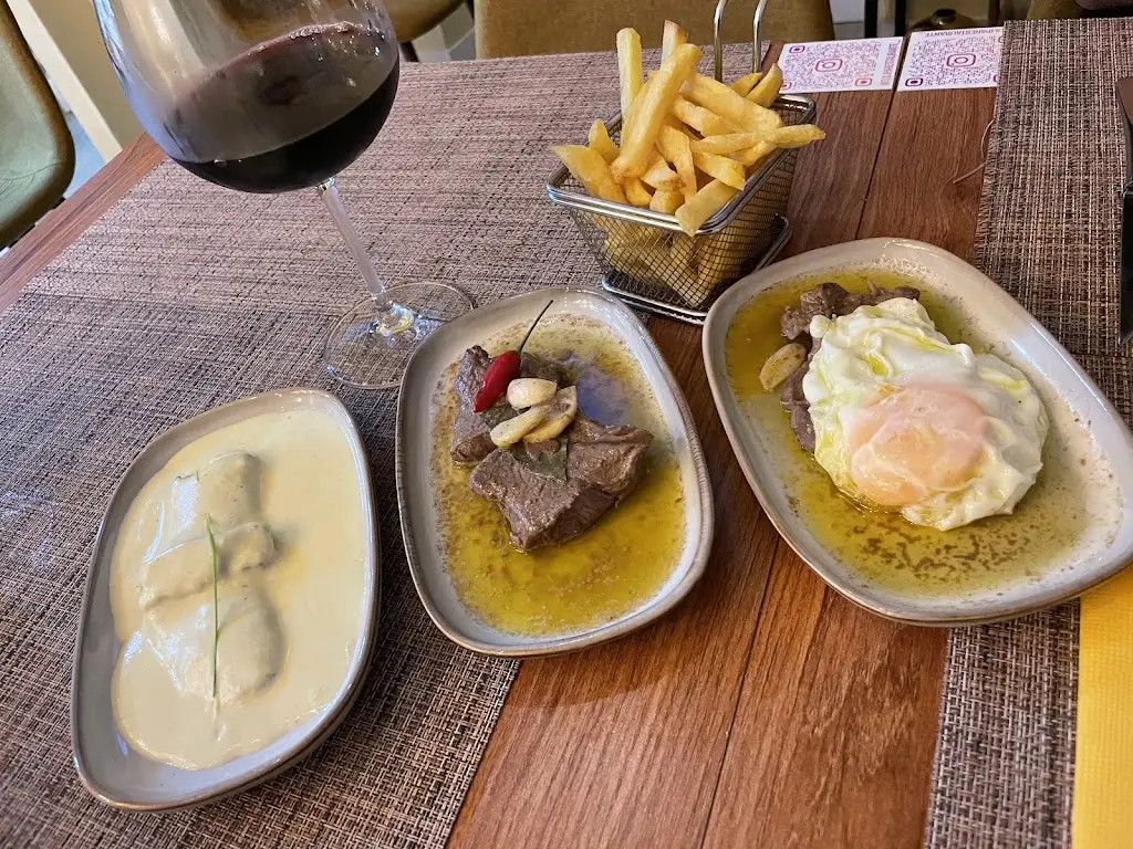 Matt Owen_Tulipa Restaurante_Frielas_review