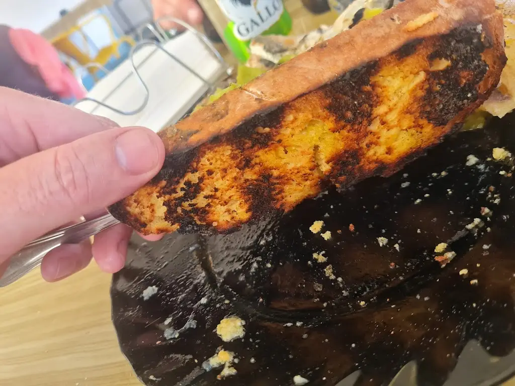 Ze Benzinho_Associação de Moradores do Bairro das Queimadas (Churrasqueira taralhoka))_Frielas_recensione