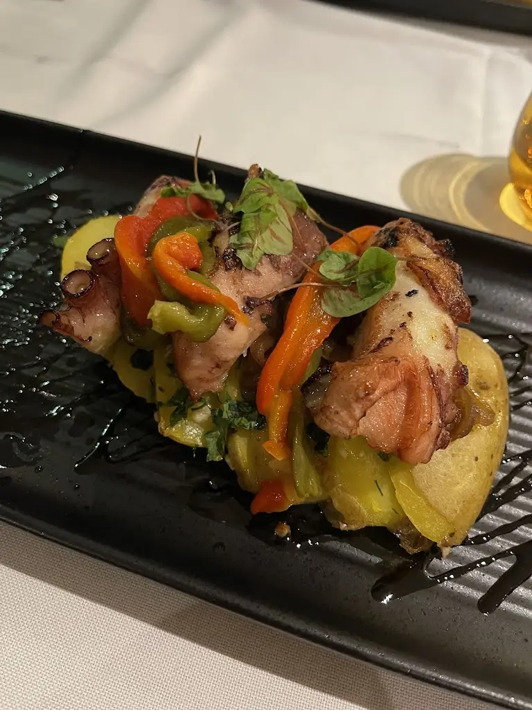 Carlos Pimentel_Pobre Tolo_Gonçalo_recensione