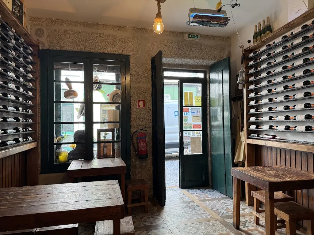 Paul Dolan_TABERNA MEMÓRIAS_Gonçalo_recensione