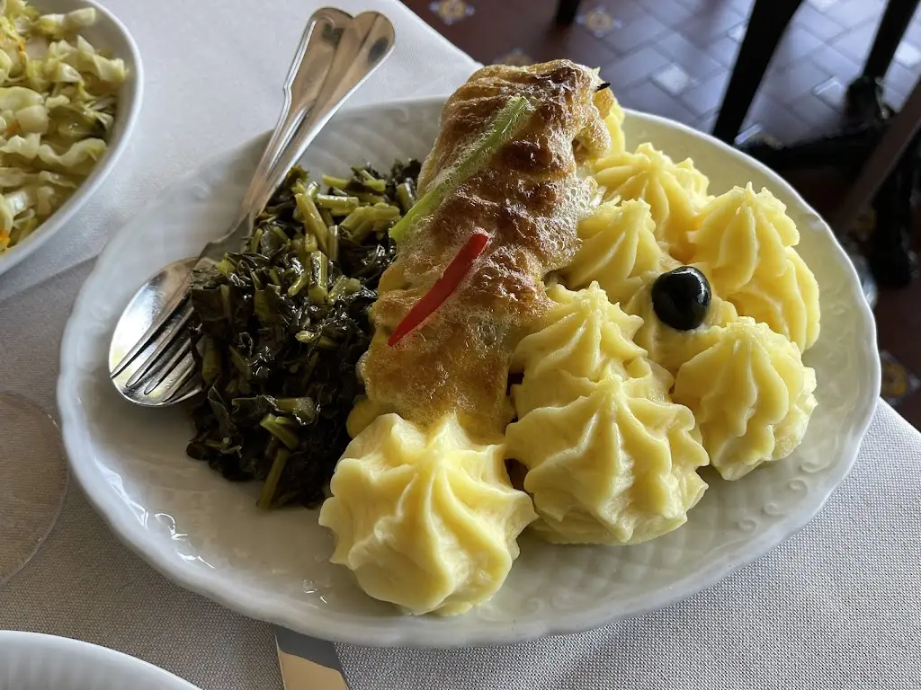 Carlos Pimentel_Zé da Calçada_Gonçalo_review