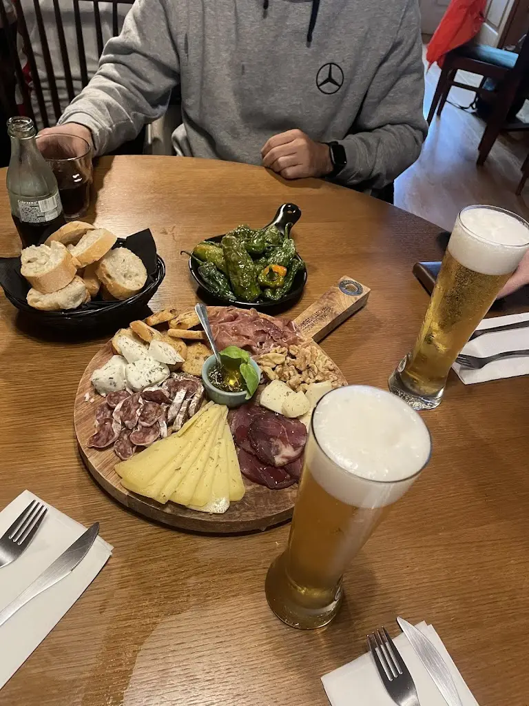 Georgia Cardoso_Casa Herédio_Gonçalo_recensione