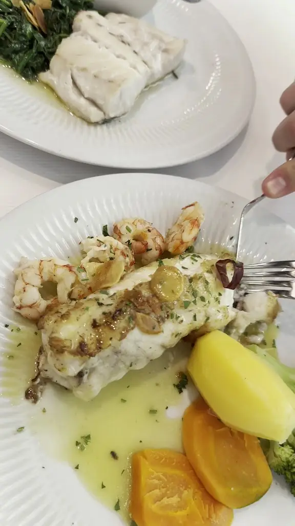 Adi & Eva FOOD Planet_Linda-a-Velha_slider_image_2