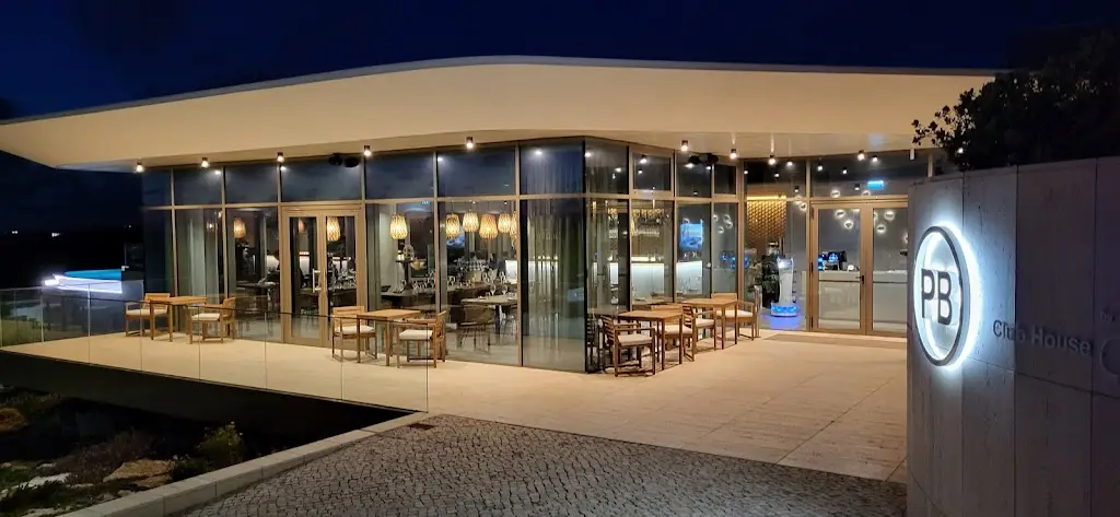 West 23 by Chakall_Lourinhã_slider_image_1