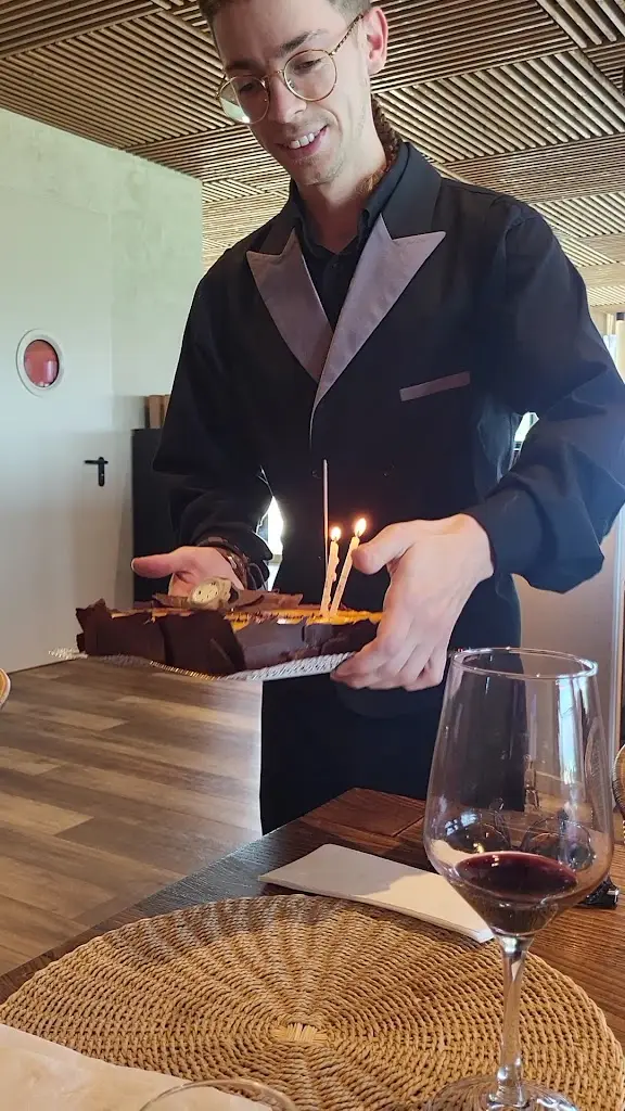 West 23 by Chakall_Lourinhã_slider_image_2