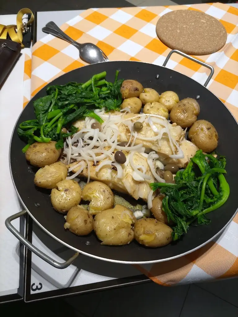 Lília Maia_Salvador Caffé_Albergaria-a-Velha_recensione