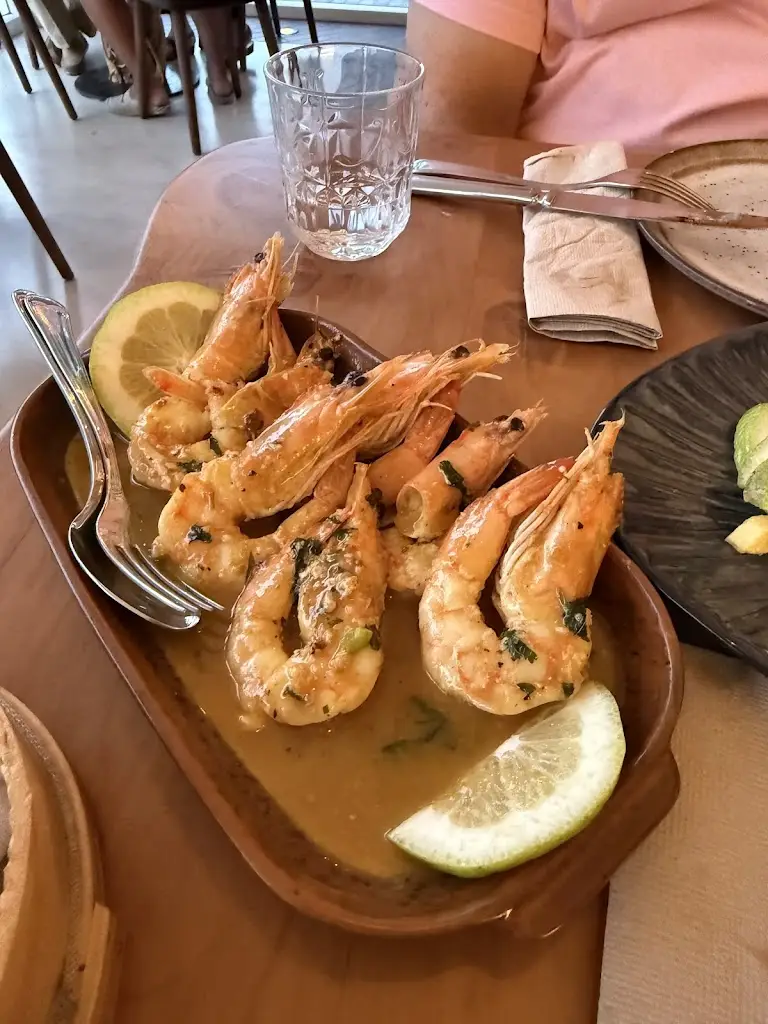 Tina Ferreira_Tapas & Lambarices_Lourinhã_review