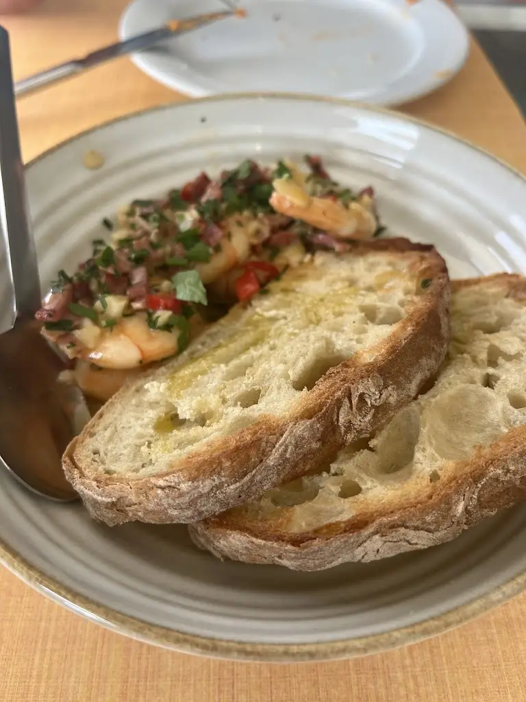 Kate Wallace LeBar_Prego! Ristorante Cucina Italiana_Lourinhã_recensione