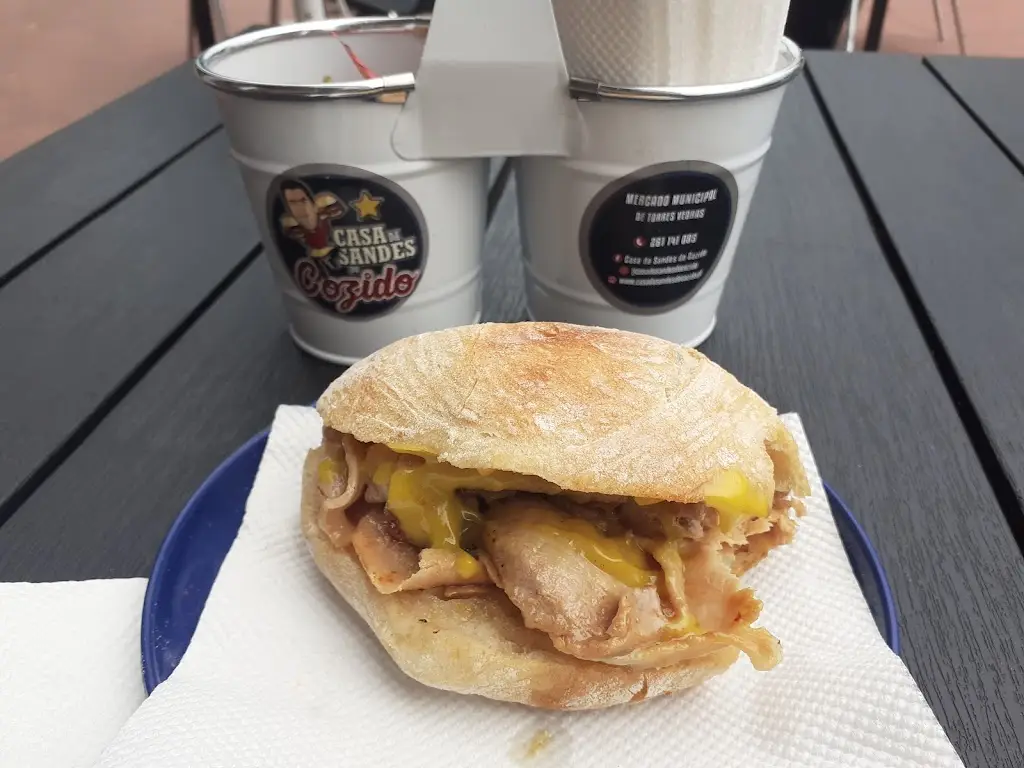 Keith Bartholomew_Casa de Sandes do Cozido_Matacães_recensione