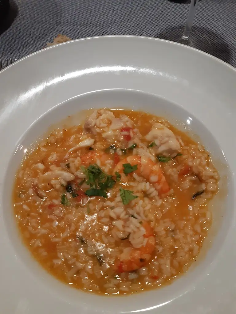 Menu_MENOSUM - RESTAURANTE GARRAFEIRA_Massamá_immagine_7