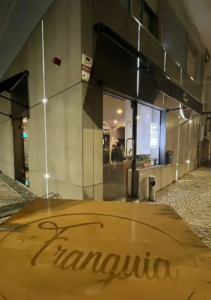 Jesper Carvalho Andersen_Franguia_Massamá_recensione