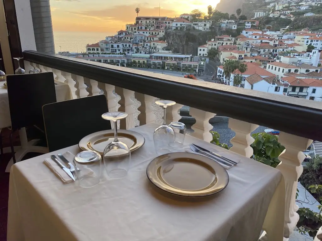 Churchill’s place Restaurant_Mata de Lobos_slider_image_1