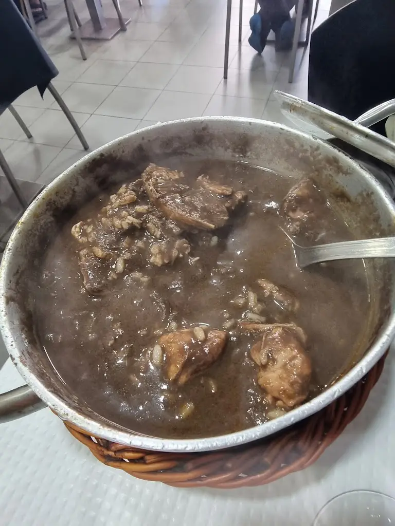 Domingos Antunes_O Motorista_Forte da Casa_reseña