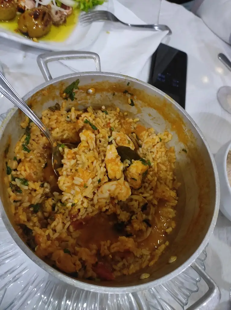 Natasha Varvogli_Fraga da Pena_Mem Martins_recensione