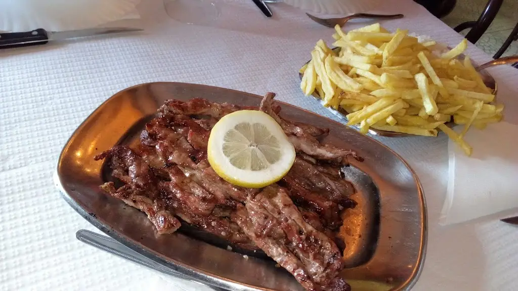 O Cantinho dos Grelhados_Malveira_slider_image_3