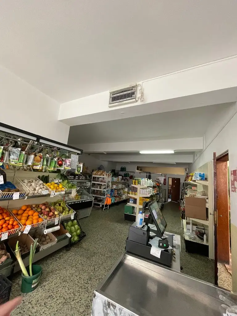 Café Mini-Mercado - Júlio ristorante a Miuzela