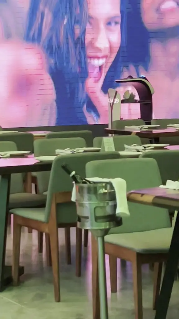 Thiago Souza_Estação Menina Bonita_Marvila_recensione