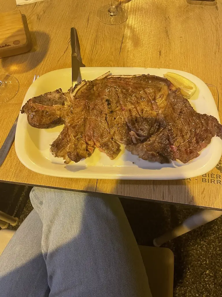 Vicky Beneshcnuk_Bar das Colunas_Marvila_recensione