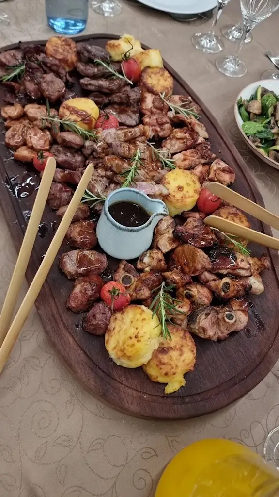 Restaurante Meio do Nada - Urgueira_Meios_slider_image_2