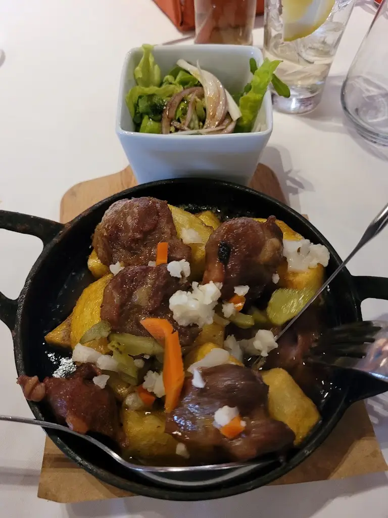 E. Vasco_Restaurante Cova da Velha_Meios_review