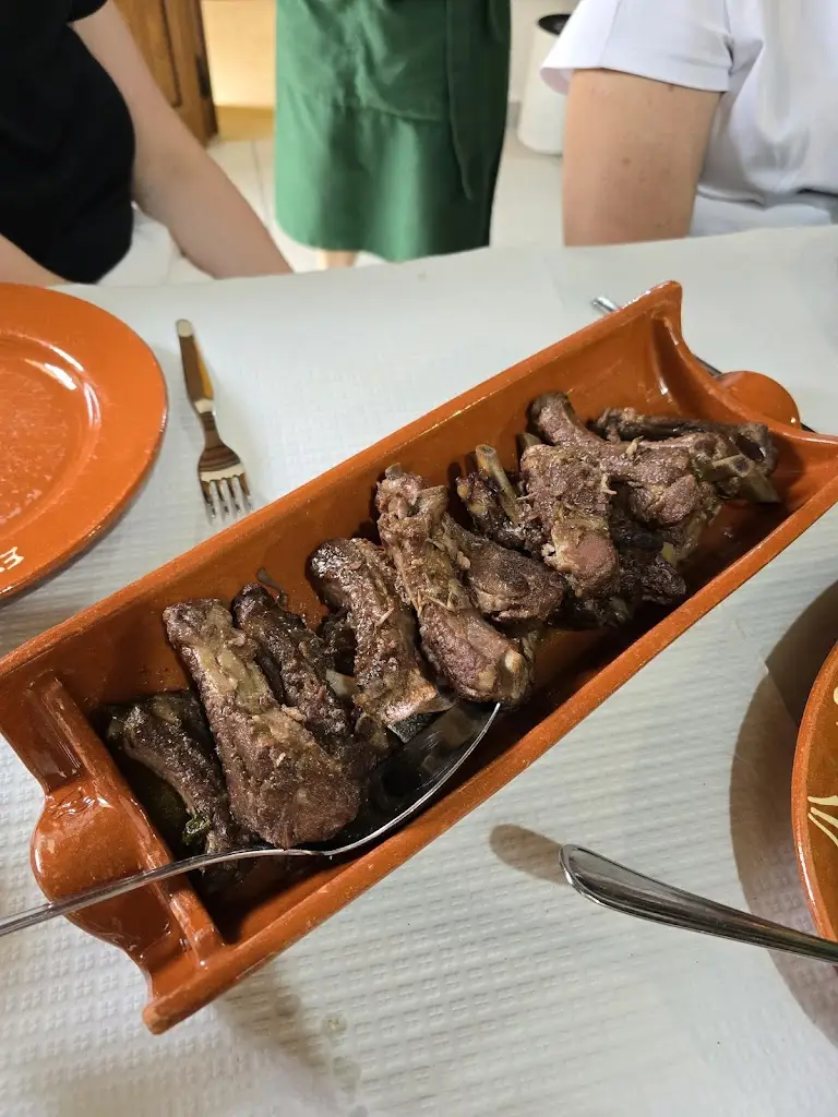 Cezar Luz_ERNESTUS - Cozinha Regional_Meios_recensione