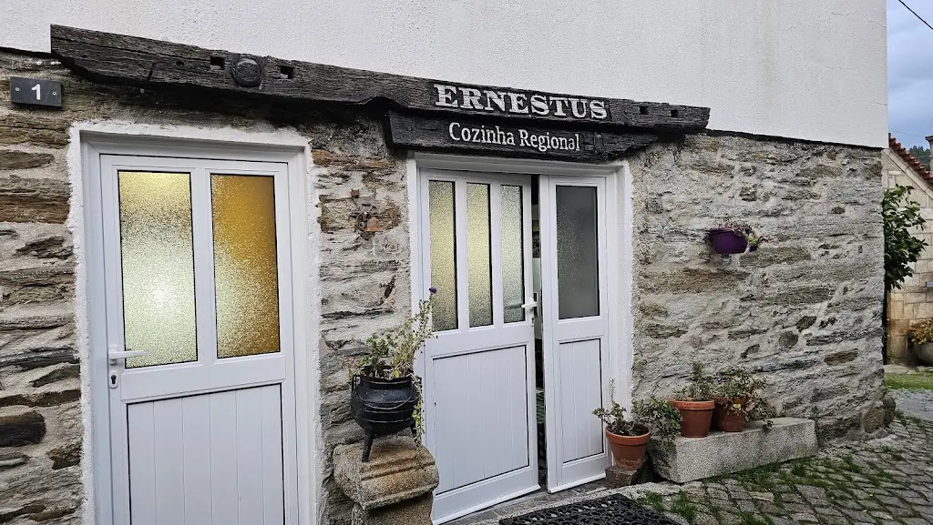 ERNESTUS - Cozinha Regional ristorante a Meios