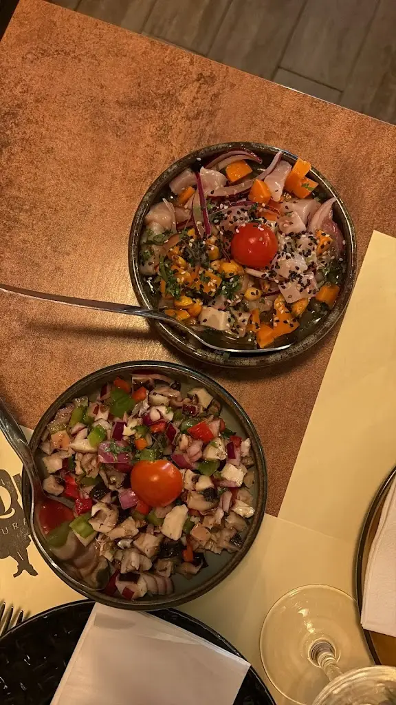 Leanne Nguyen_Duque_Meios_recensione