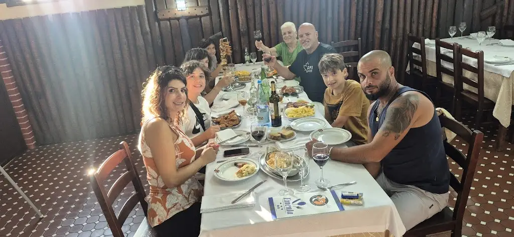 Mario Santos_Abílio Marques_Meios_recensione