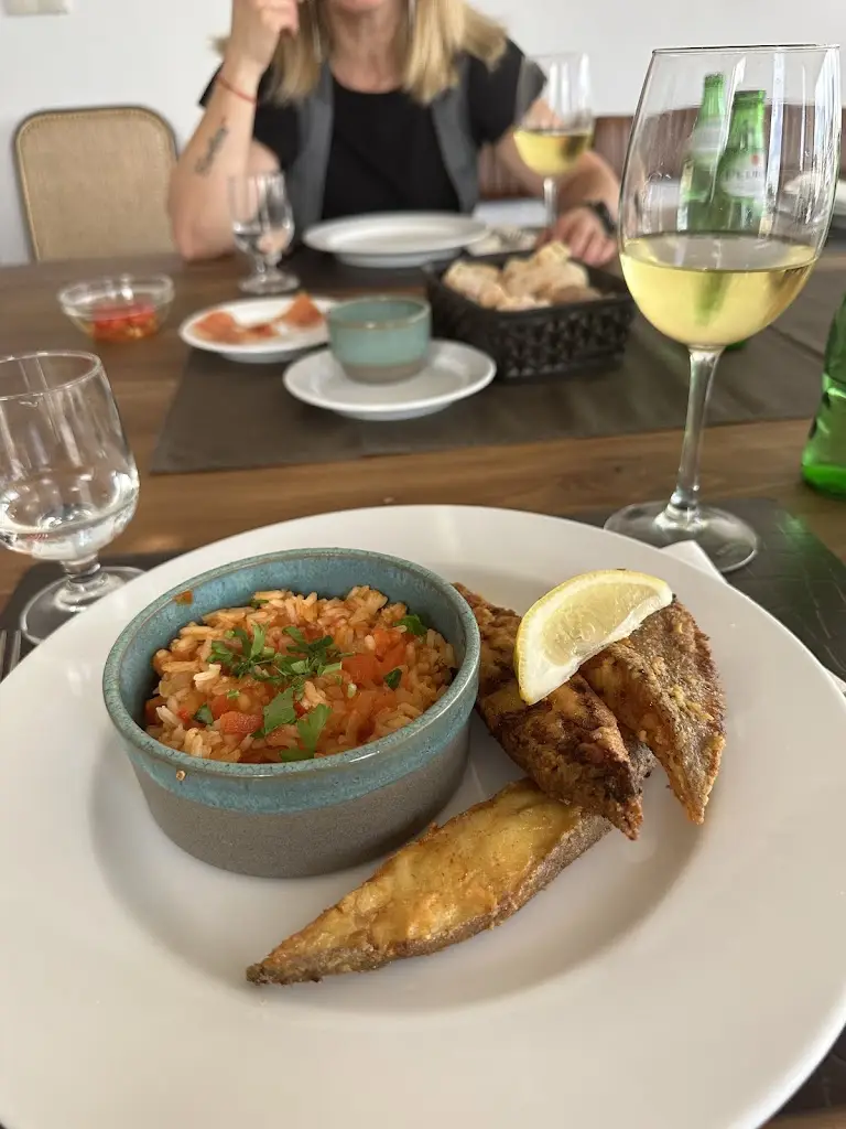 Agnieszka Walkiewicz_Cabaças_Minhocal_reseña