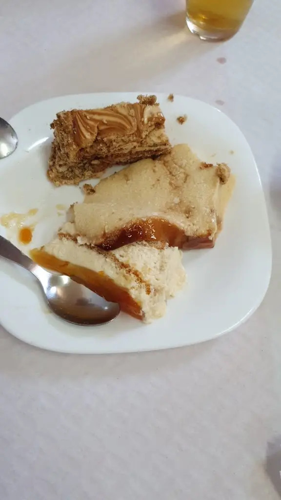 Menu_Cafe restaurante O Fojo_Minhocal_immagine_3