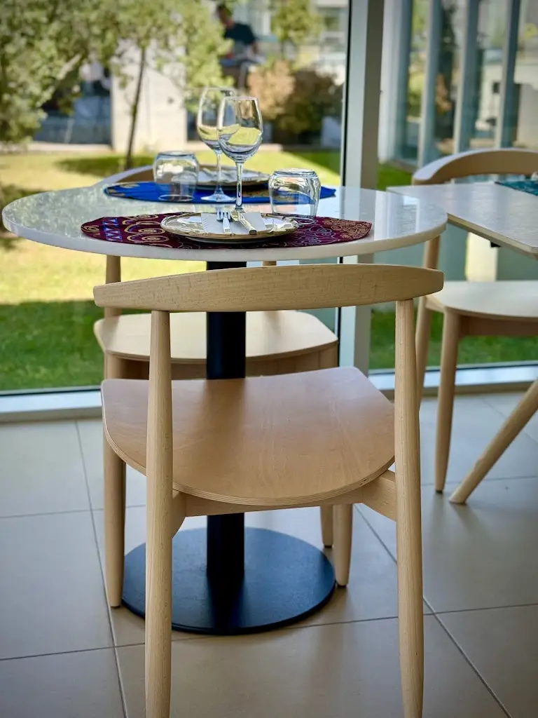 Yuriy Ryabikov_Moz'art kitchen and gallery_Mós_recensione