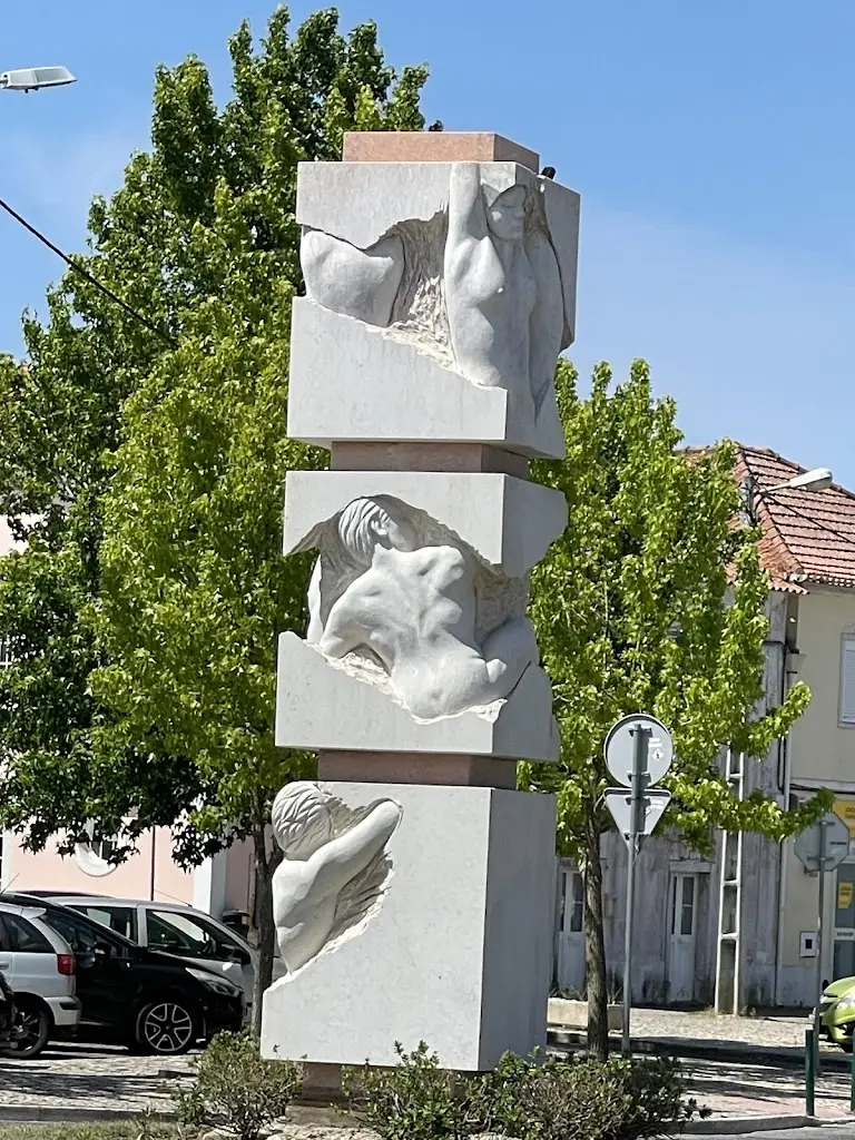 Fernando Oliveira_O Passaporte_Montelavar_reseña