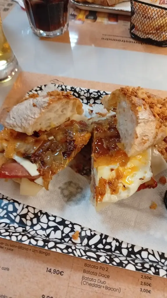 Francisco Silva_Bifanas do Mestre André_Moita_recensione