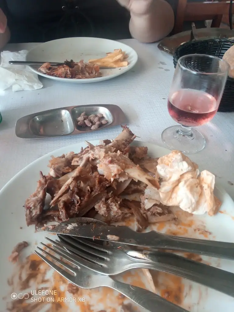 Cafe Restaurante Beira Rio, Lda._Monte Redondo_slider_image_2