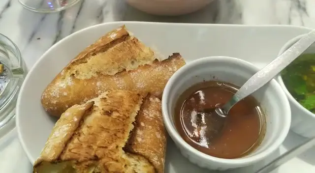 Hamilton Pizzaria Frangaria_Moledo_slider_image_2