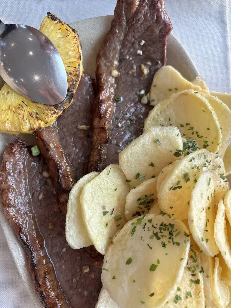 Julia_Ondas de Moledo_Moledo_reseña