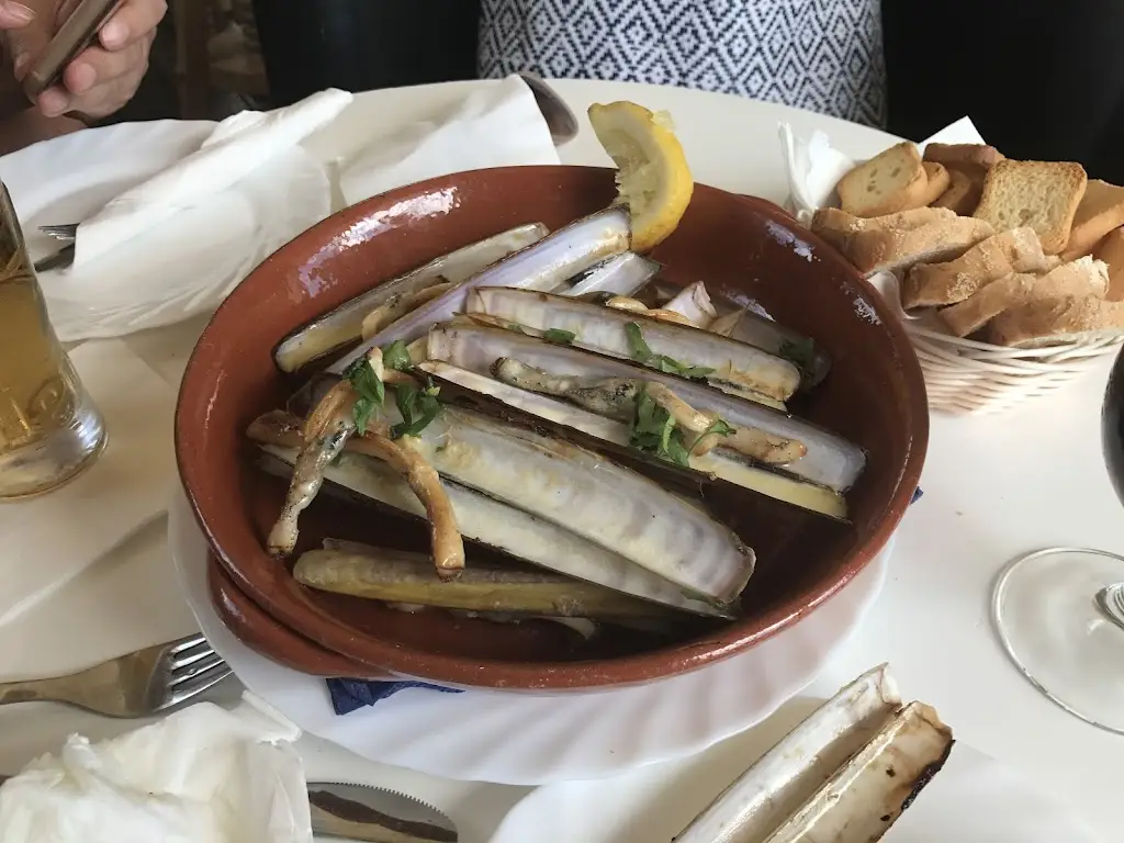 Keith Watson_Paredão 476_Moledo_review