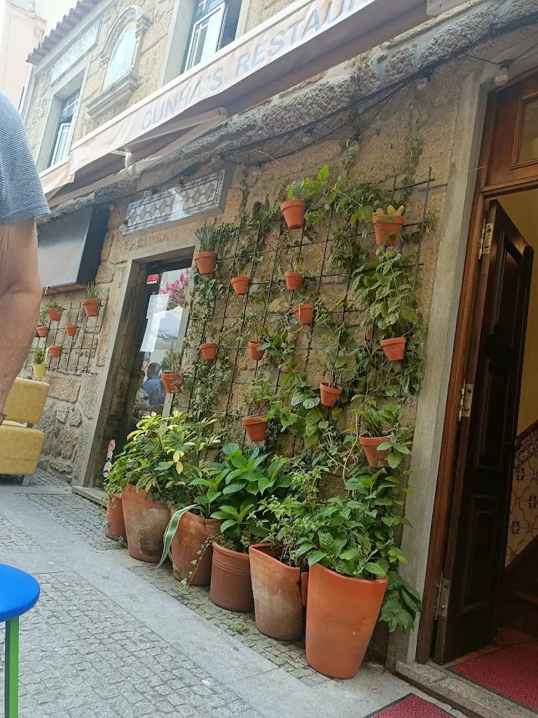 Paulo Anacleto_Cunha's Café_Nave de Haver_review