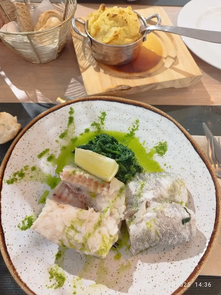 Suzan Baumgartner_Restaurante Pedrinhas_Nespereira_recensione